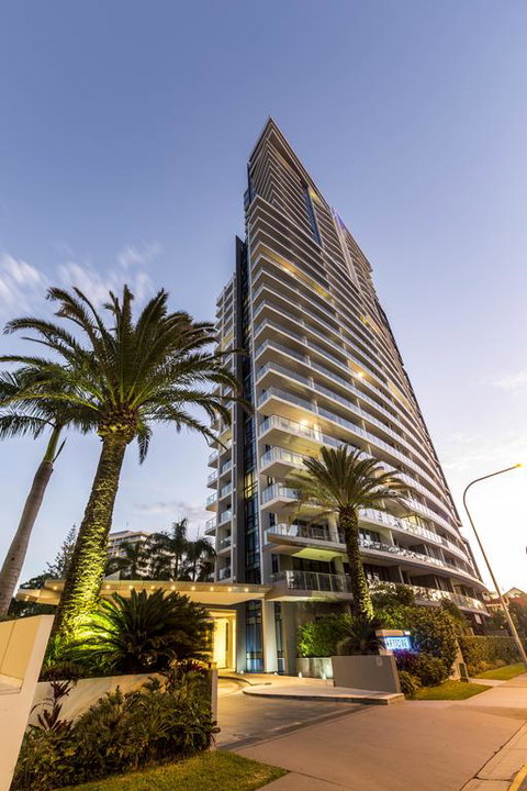 Artique Surfers Paradise - Official - Sunshine Coast Guide 3