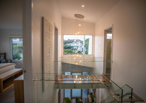 Luxurious Terrace Hideaway With A Heated Pool - Sunshine Coast Guide 3