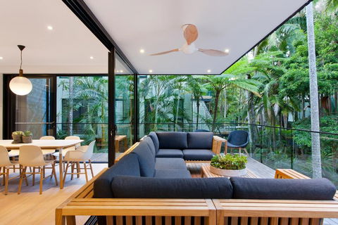 Luxury Rainforest Retreat, Little Cove - Sunshine Coast Guide 2