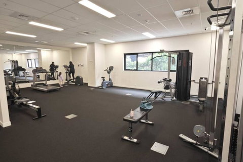 Luxury Apartment In Mel East With Special Kids Bed - Sunshine Coast Guide 2