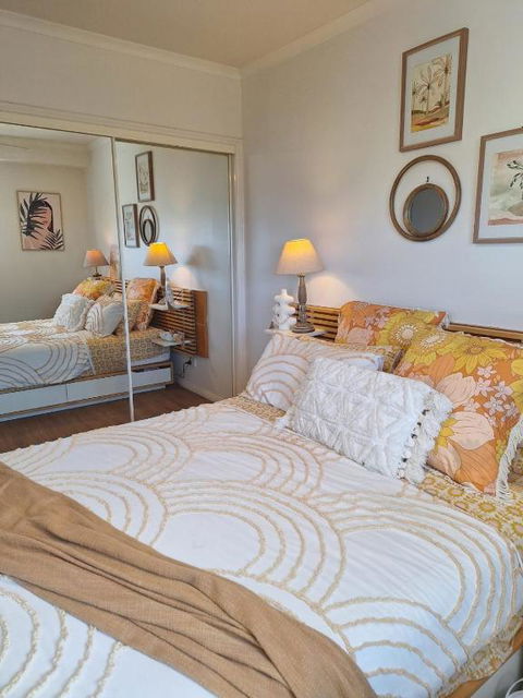 Luxury Personified On Alex - Beach Views 2 Bed - Sunshine Coast Guide 2