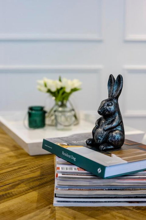 MAIN STREET RETREAT - King BRs, Comp Minibar, Breakfast Prov, Fireplaces - Sunshine Coast Guide 3