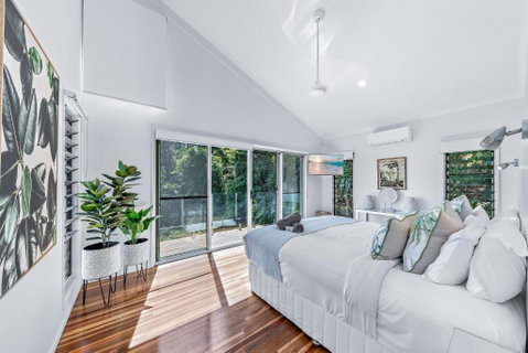 MANDALAY ESCAPE, SECLUSION & SERENITY WITH A POOL - Sunshine Coast Guide 1