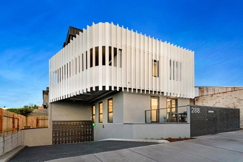 Manhattan Apartments - Glen Iris - Sunshine Coast Guide 0