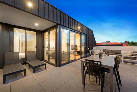 Manhattan Apartments - Glen Iris - Sunshine Coast Guide 3