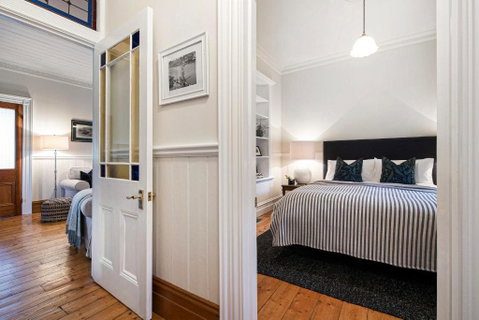 MARIGOLD COTTAGE Charming 1870s Central Daylesford Cottage - Sunshine Coast Guide 1