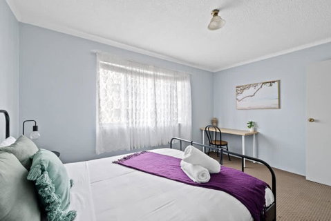 Modern Private Double Room - Central Spot At Liverpool - Shared Bathroom - Sunshine Coast Guide 1