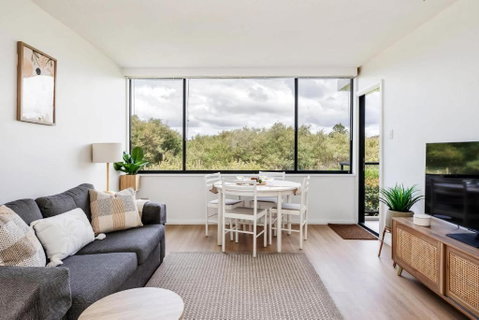 Mona Vale Surf To Tee - Sunshine Coast Guide 3