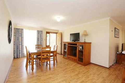 Moonta Bay Accommodation - Sunshine Coast Guide 1