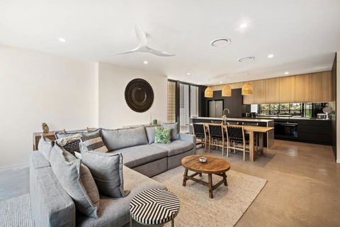 Mooloolaba Luxury Beach Escape The Smith - Sunshine Coast Guide 2