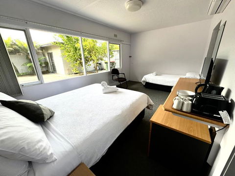 Mount Beauty Motor Inn - Sunshine Coast Guide 0