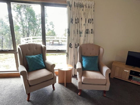 Mountain Tranquility - Sunshine Coast Guide 1