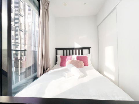 MY80 Apartment Located In The Inner Of Melbourne CBD - Sunshine Coast Guide 3