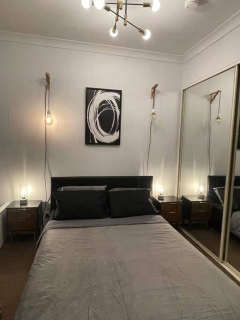 Neutral Bay Studio - Sunshine Coast Guide 2