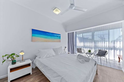 NEW! 2BR Whitsundays Oasis W/ Ocean Views - Sunshine Coast Guide 1