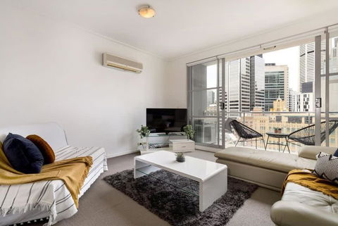 NEW! A Comfy & Stylish Apt Next To Darling Harbour - Sunshine Coast Guide 1