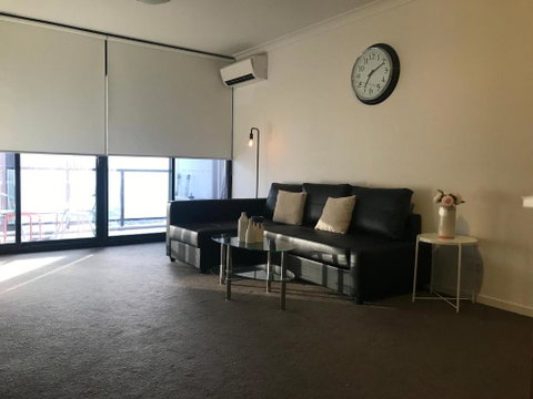 New Luxurious Skyview 2Bedroom Apartment Liverpool - Sunshine Coast Guide 3