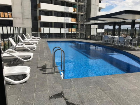 New Luxurious Skyview 2Bedroom Apartment Liverpool - Sunshine Coast Guide 2