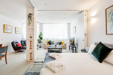 New York Warehouse Style In A Modern Passive House - Sunshine Coast Guide 2
