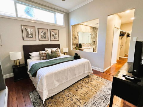 Mosman Park Prestige - Sunshine Coast Guide 3