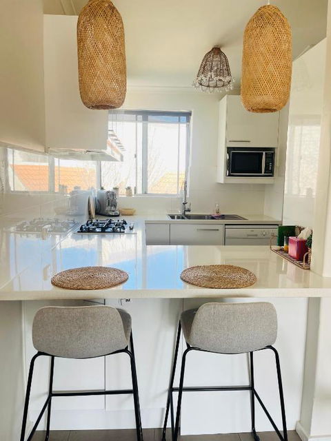 Ocean Eye - Sunshine Coast Guide 3