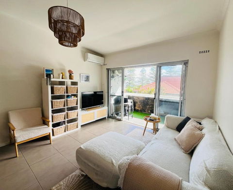 Ocean Eye - Sunshine Coast Guide 2