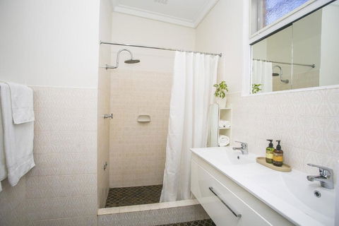 NOR214 - Northstead Coastal Charm - Sunshine Coast Guide 3