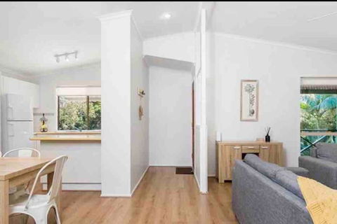 NORTH BYRON BEACH HOUSE Surf Sun Sand - Sunshine Coast Guide 3