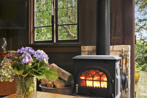 Nungaroo Cottage - Sunshine Coast Guide 0