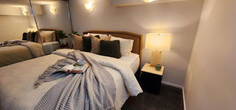 NYC Loft Brisbane, Free Parking! - Sunshine Coast Guide 0