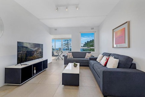 Ocean View 1 Bedroom Private Apartment Next To Maroubra Beach - Sunshine Coast Guide 3