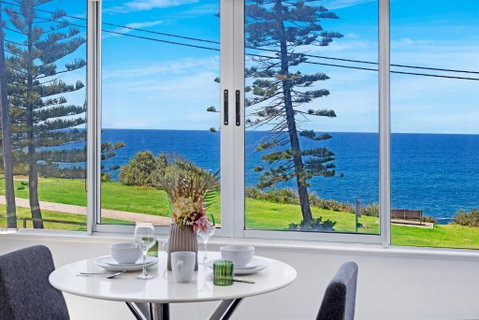Ocean View 1 Bedroom Private Apartment Next To Maroubra Beach - Sunshine Coast Guide 1