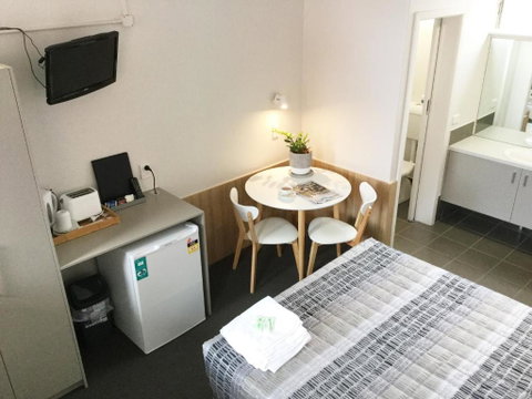 Northside Hotel Albury - Sunshine Coast Guide 1