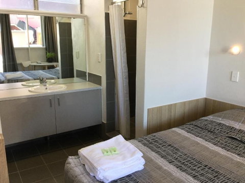 Northside Hotel Albury - Sunshine Coast Guide 2