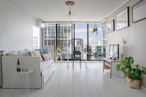 Ocean View Apartment Close To CBD With Indoor Pool. - Sunshine Coast Guide 2