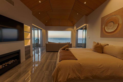 Ocean View Villa With Pool Spa & Cinema - Sunshine Coast Guide 2