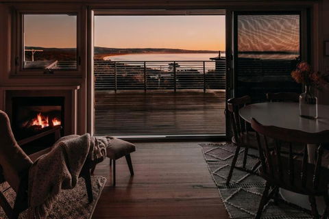 Olga And Alma - The Coastal Retreat - Sunshine Coast Guide 2