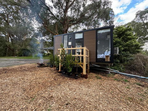 Orange 1 By Tiny Away - Sunshine Coast Guide 3