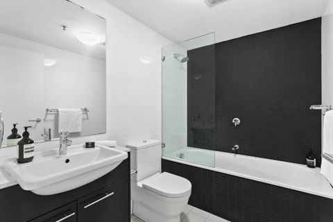 OXLST - St Leonards Sophistication Everything At Doorstep - Sunshine Coast Guide 2