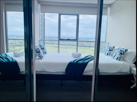 Panoramic City View 3bedroom Condo Wi-Fi Parking - Sunshine Coast Guide 3