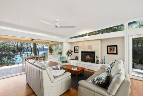Paradise Villa - Pittwater Views - Sunshine Coast Guide 3