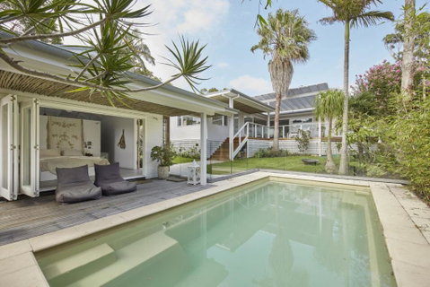 Patrick Street Villa - Sunshine Coast Guide 0