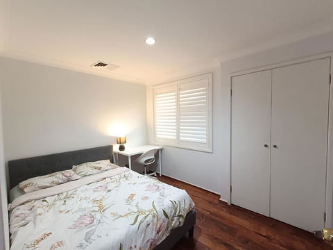 Peaceful Room In Modern Baulkham Hills Home - BH3 - Sunshine Coast Guide 0
