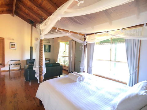 Pencil Creek Cottages - Sunshine Coast Guide 2