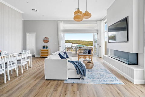 Playa Azul-Beach House On Catherine Hill Bay And Moonee Beach - Sunshine Coast Guide 2
