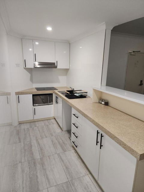 PERTH CBD APARTMENTS - Sunshine Coast Guide 3