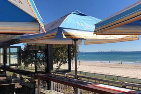 PET FRIENDLY & Super Central Retro Beach Pad! - Sunshine Coast Guide 2