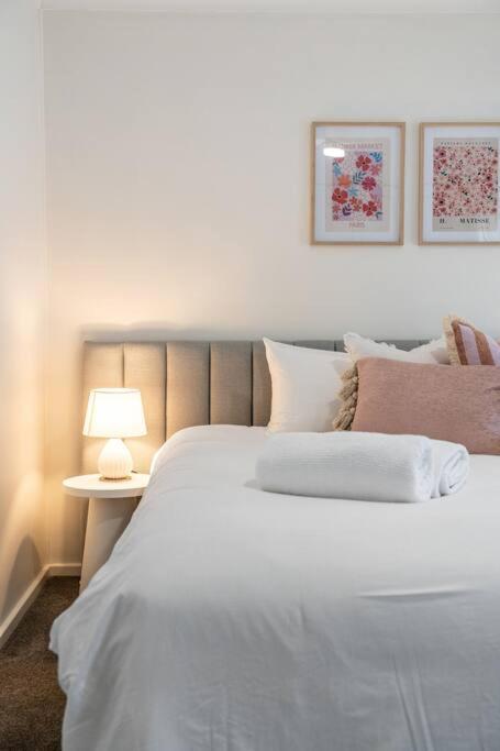 Petal And Bloom - 3BR Family CBD - Sunshine Coast Guide 2