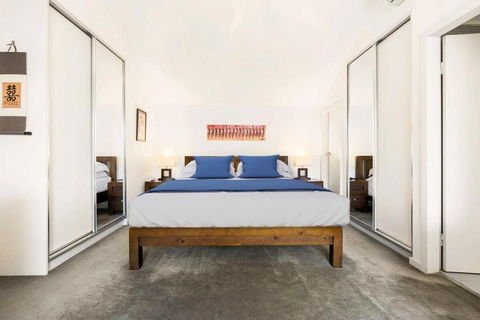 Poolside Apartment Opposite Redfern Park - Sunshine Coast Guide 2