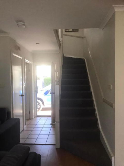 Poppies Lakeview Terrace - 2 Bedroom - Sunshine Coast Guide 2